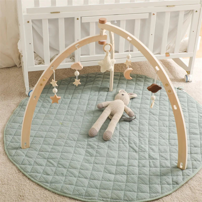 Arche d’éveil Montessori en bois avec suspensions