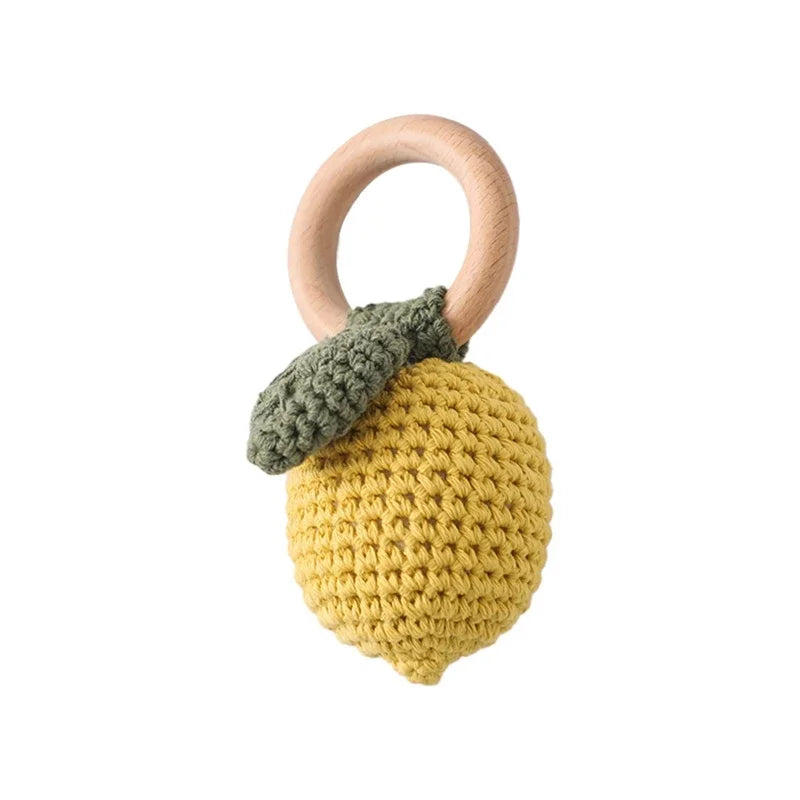 Hochets animaux en bois et crochet