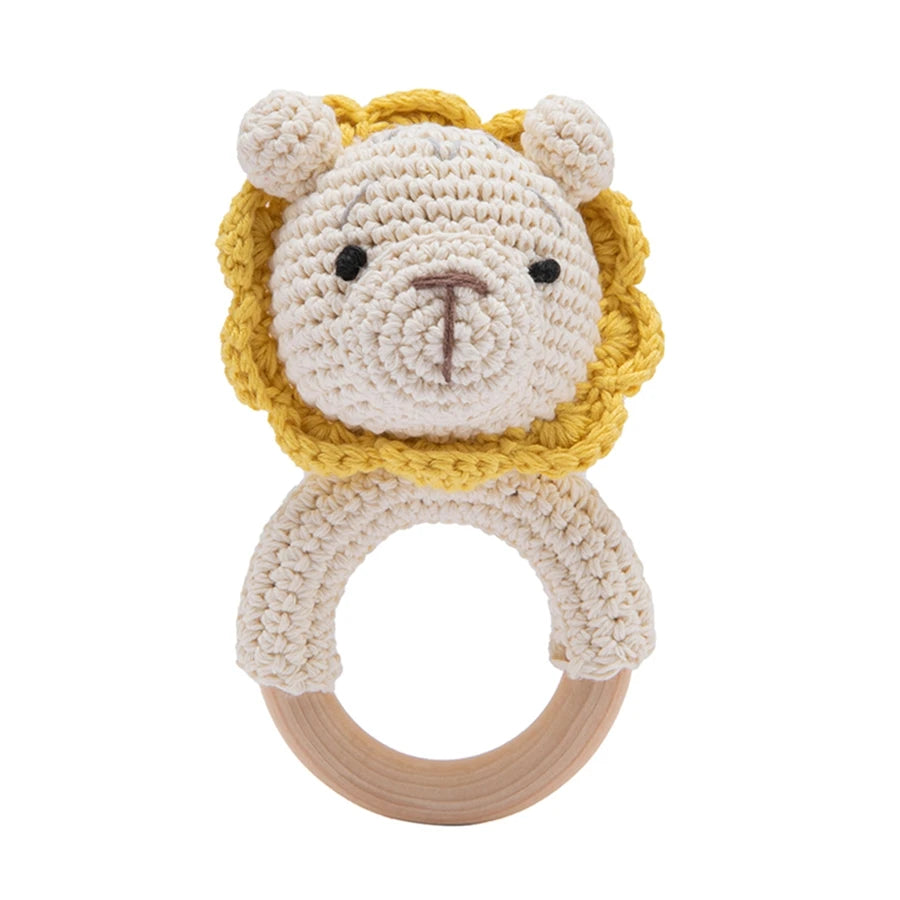 Hochets animaux en bois et crochet