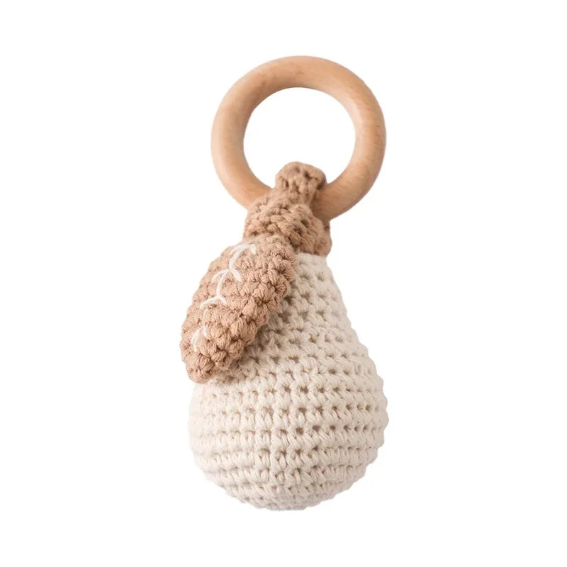 Hochets animaux en bois et crochet